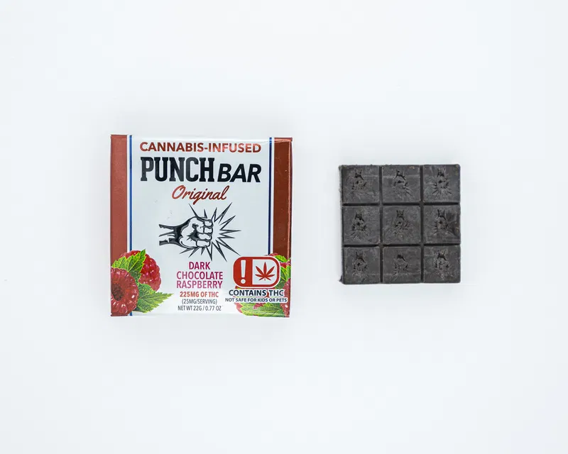 PUNCH BAR - CHOCOLATE BARS - 225MG (9 SQUARES x 25MG PER SQUARE) - Image 2